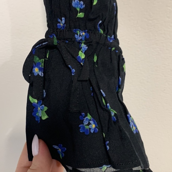 WEWOREWHAT BLACK RUFFLE FLORAL BLOUSE XL NEW WITH TAGS - Picture 5 of 7